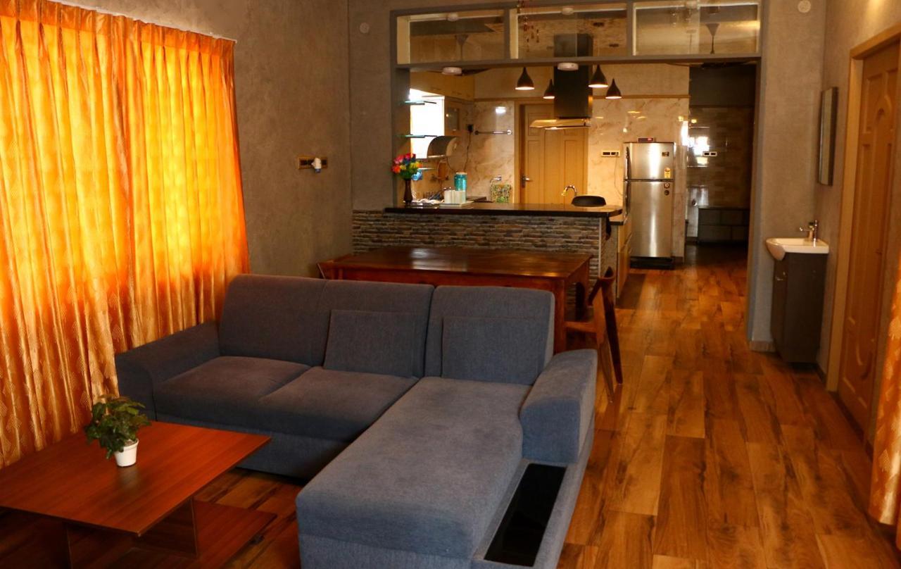 فيلا Penthouse 2Bhk With Bathtub And Terrace بونديتْشيري المظهر الخارجي الصورة