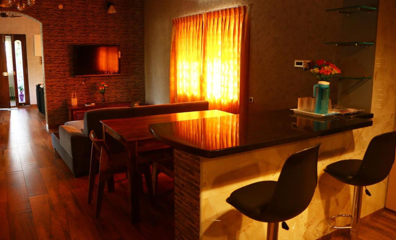فيلا Penthouse 2Bhk With Bathtub And Terrace بونديتْشيري المظهر الخارجي الصورة
