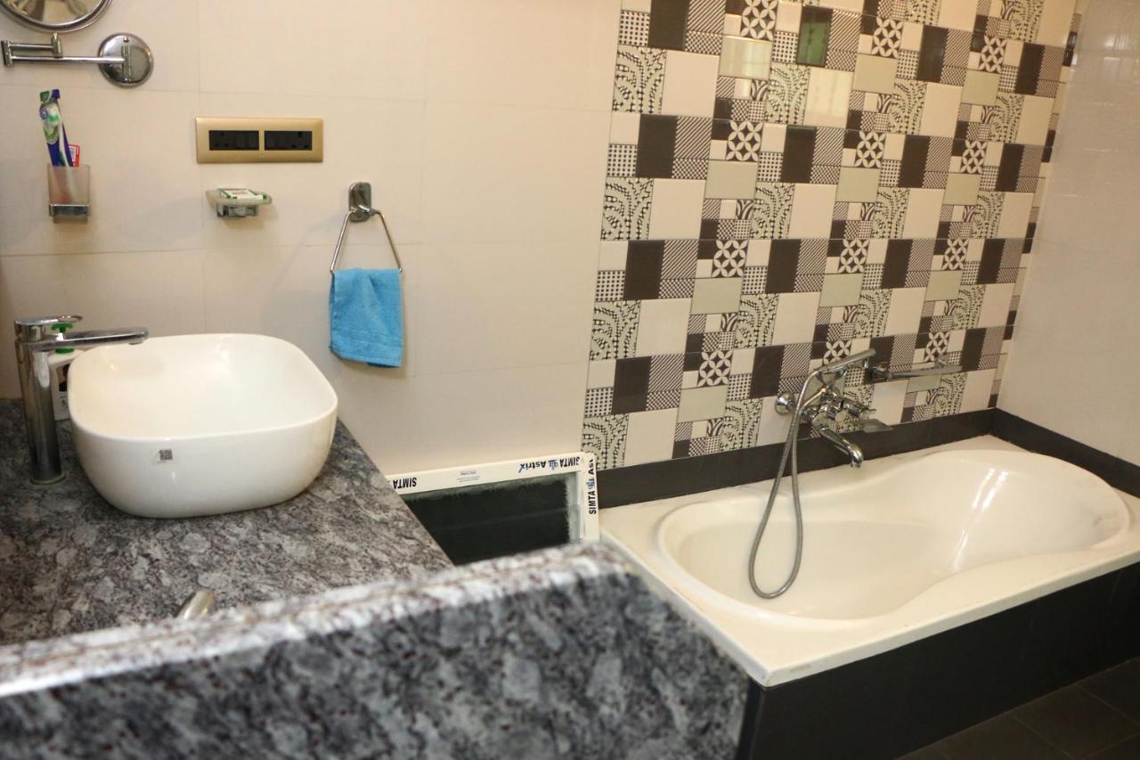 فيلا Penthouse 2Bhk With Bathtub And Terrace بونديتْشيري المظهر الخارجي الصورة
